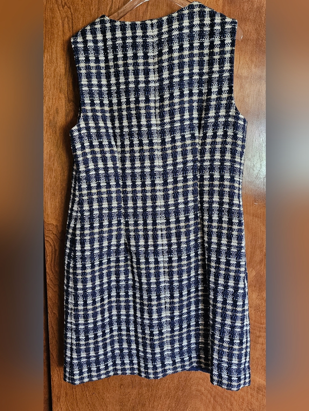 Ann Taylor Sleeveless Tweed Button Shift Dress  - Size 10 - Picture 4 of 11
